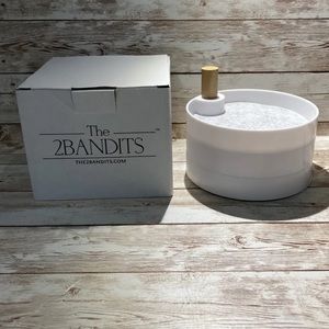 The2Bandits Tiered Catchall Tray Organizer in White, NEW IN BOX.